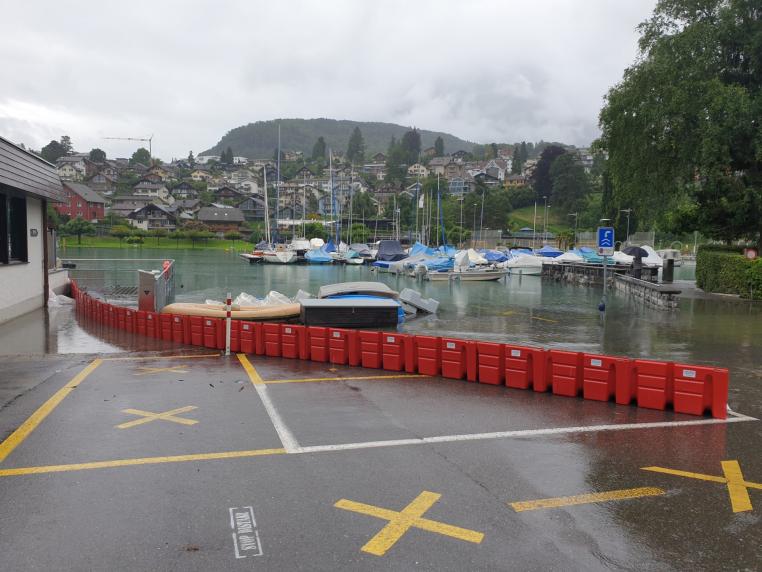 Bucht Spiez um 17:30 Uhr am 15. Juli 2021